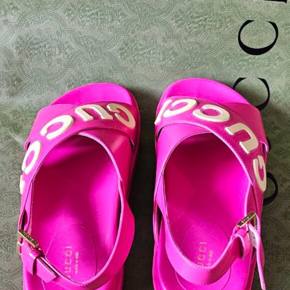 Gucci  Calfskin Elizabeth Nappa Charlotte Logo Slingback Sandals 38 Fancy Fuchs - Picture 5 of 15